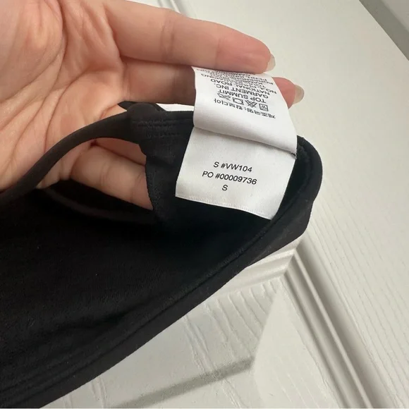 Vuori Yosemite Bra- Black SMALL - Picture 3 of 4